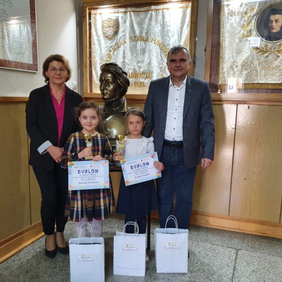 Sukces uczennic naszej szkoły w konkursie plastycznym pt. „Zainspirowani Marią Konopnicką”